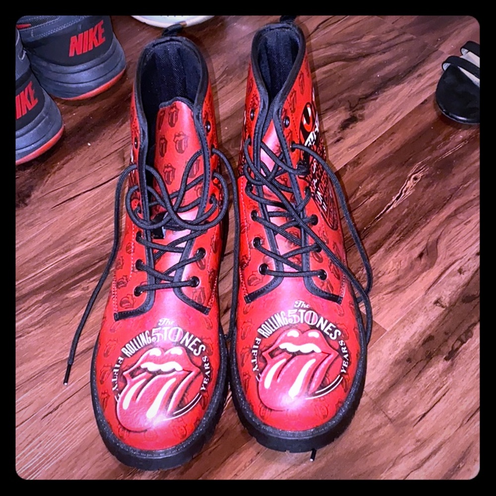 Rolling Stones boots!!!